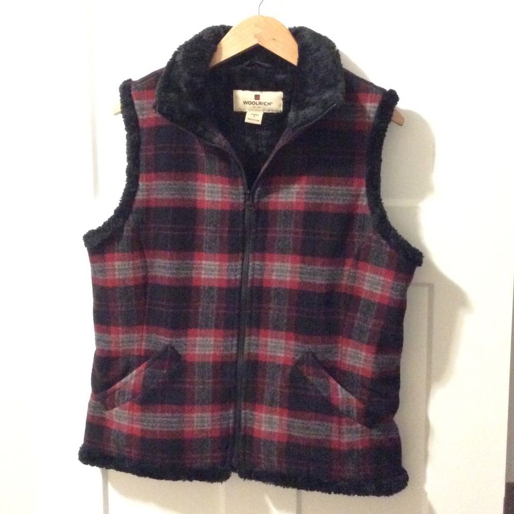 Woolrich Fleece lined Wool Black & Red plaid vest - Women's SMALL